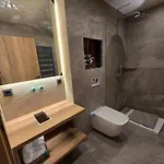 Penthouse Ii Mit Balkon Und Ausblick דירה פוש אן דר גלוקנשטראסה