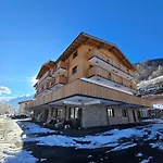 Penthouse Ii Mit Balkon Und Ausblick דירה *