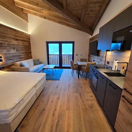 Apartman Penthouse Ii Mit Balkon Und Ausblick *
