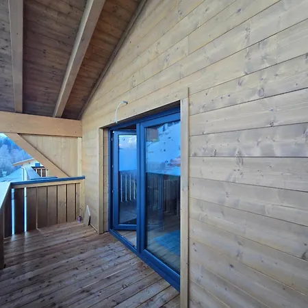 Penthouse Ii Mit Balkon Und Ausblick Apartman