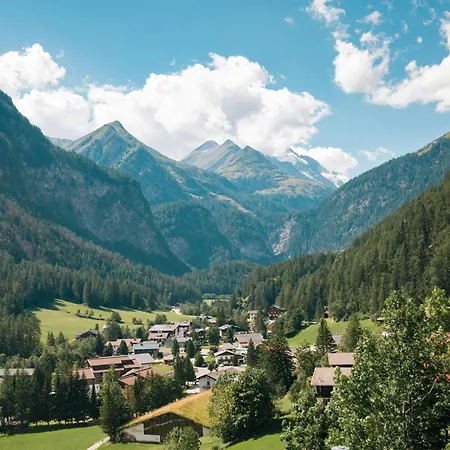 Penthouse Ii Mit Balkon Und Ausblick アパート フッシュ・アン・デア・グロースグロックナーシュトラーセ