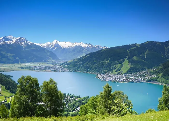 Penthouse Ii Mit Balkon Und Ausblick アパート